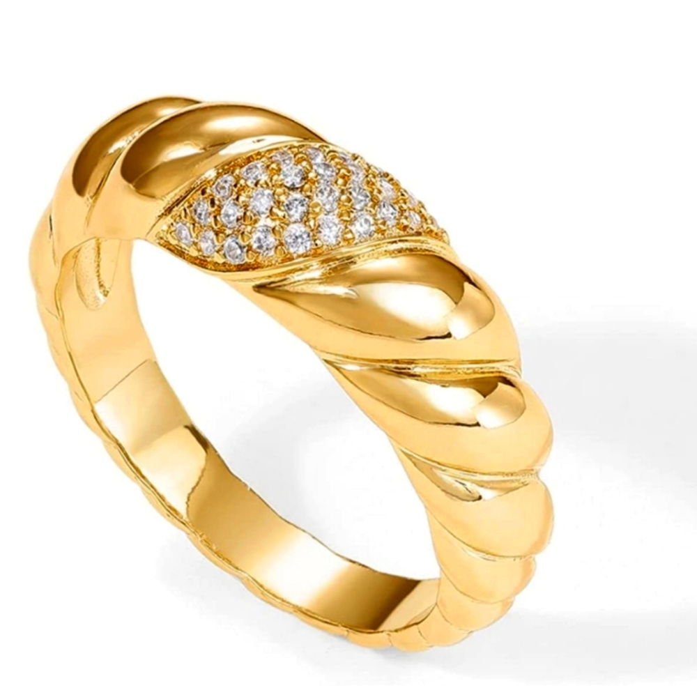 14k Gold & CZ Croissant Signet Ring NWT - Picture 2 of 4
